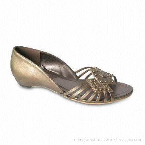 Women's Flat Sandals with Crossed PU Straps Upper and Rubber Outsole, Comfortable and Trendy